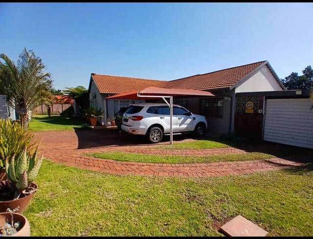 4 BEDROOM HOUSE FOR SALE IN MAGALIESKRUIN